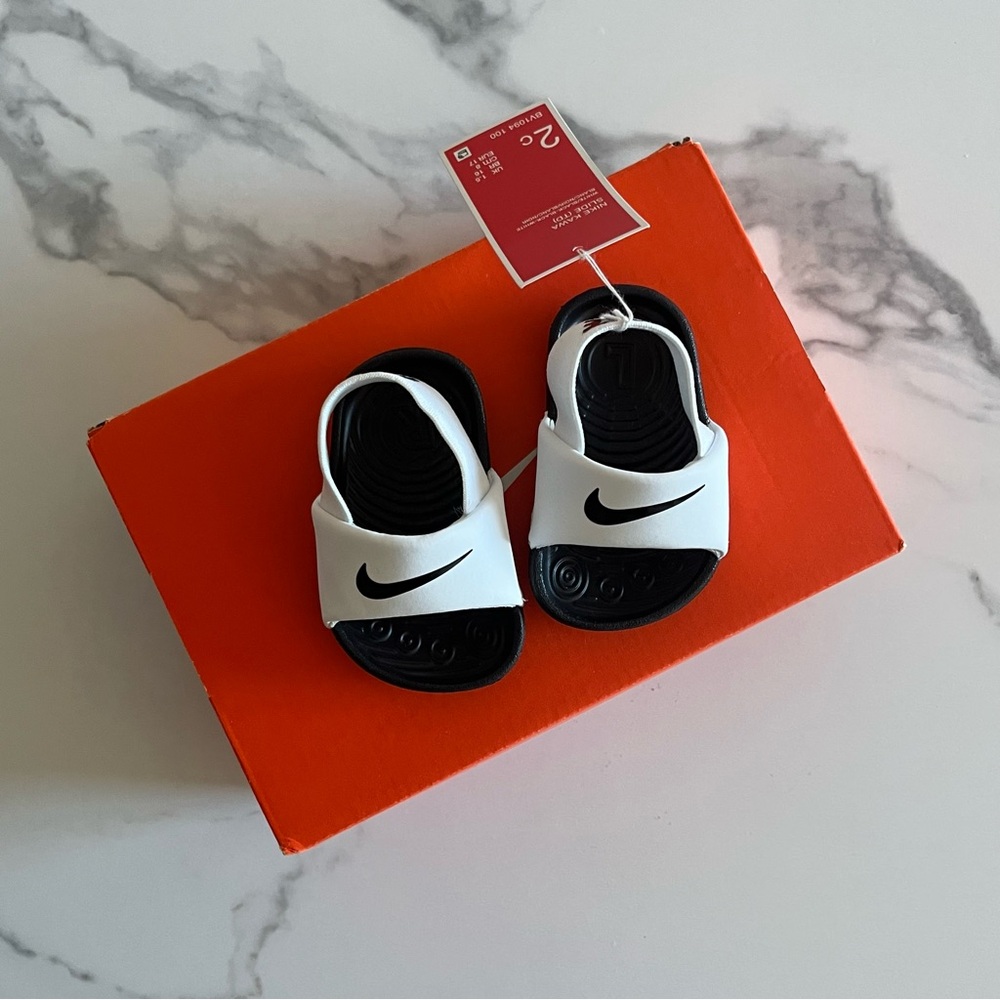 BABY: Nike Black and White Slides